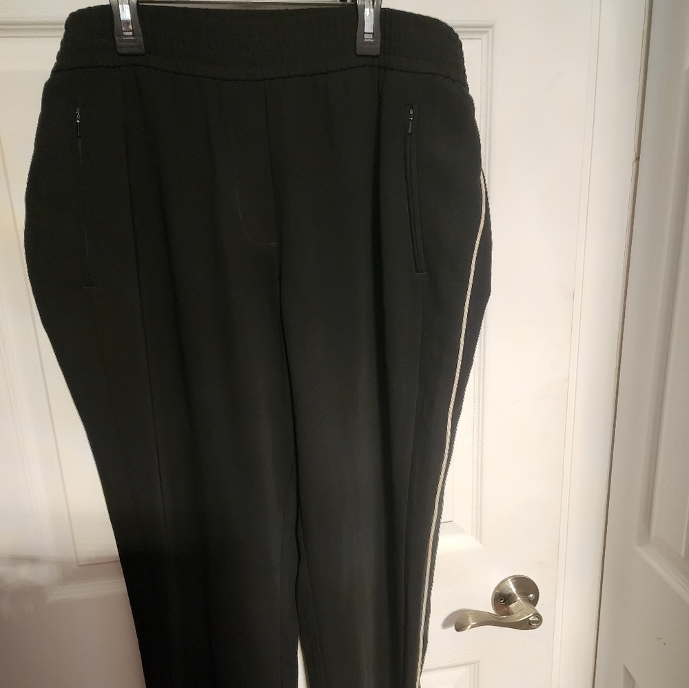 Ann Taylor Loft Tuxedo Pant  w/Piping